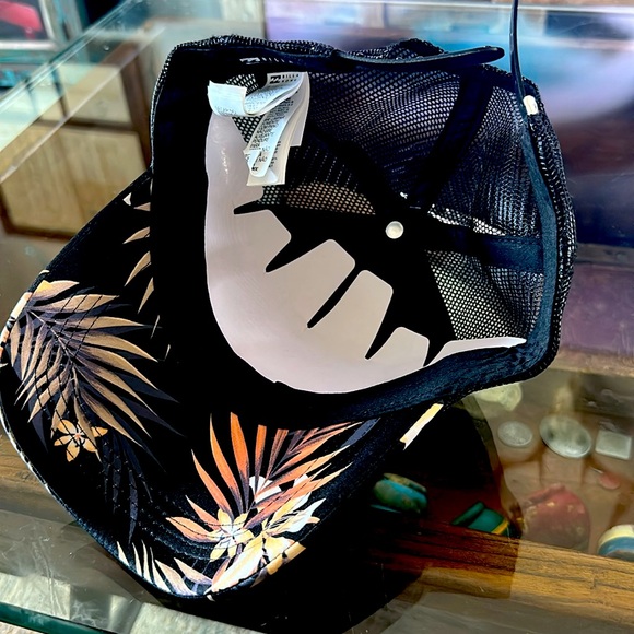 NWT Billabong Heritage Mashup Women's Trucker Hat - Multi / Black - Adjustable - Picture 6 of 8